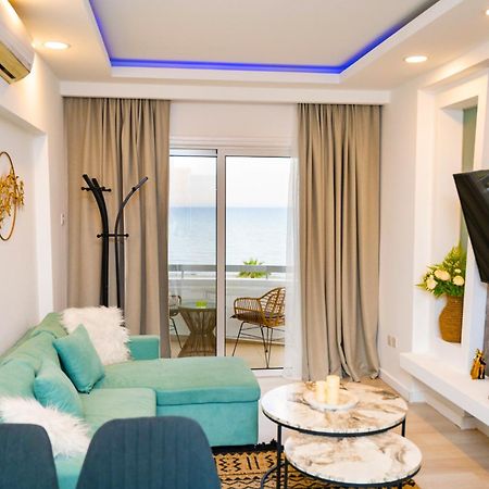 Lazuli Sea View Beachfront Ap 21 ラルナカ エクステリア 写真