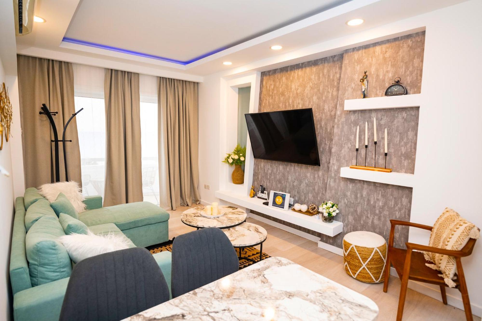 Lazuli Sea View Beachfront Ap 21 ラルナカ エクステリア 写真